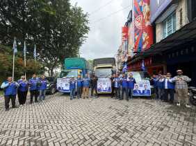 Demokrat Riau Salurkan 20.000 Paket Sembako ke Korban Bencana Alam di Sumatera