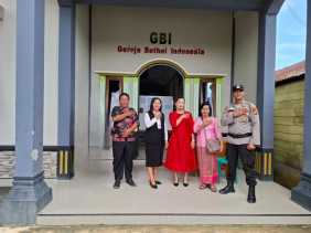 Pastikan Ibadah Berjalan Aman, Polsek Bangko Pusako Lakukan Pengamanan di Gereja GBI