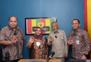 8 Program Unggulan Pemkab Bengkalis Disampaikan Kasmarni di Tukwan Podcast Pekanbaru 