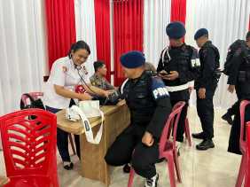 Hadapi Operasi Mantap Brata Lancang Kuning, Sat Brimob Polda Riau Cek Kesehatan Personil