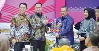 Pimpinan DPRD Riau Hadiri Silaturahmi Purna Tugas Edy Sebagai Gubri