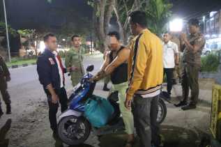 Kedapatan Buang Sampah Sembarangan, 4 Warga Didenda Tim Yustisi Pekanbaru