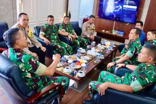 Kunjungan Silaturahmi Danrem 031 Wirabima di Polresta Pekanbaru Perkuat Sinergi Jelang Pilkada 2024