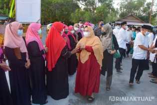 Bupati Bengkalis Kasmarni Safari Ramadhan Didesa Pangkalan Batang