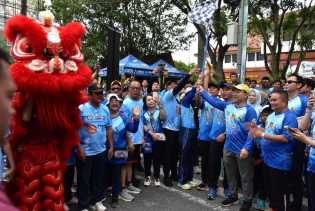 Dorong Budaya Hidup Sehat, Wako Agung Lepas Peserta Jalan Sehat LJFS