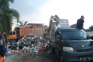 Siap-siap! DLHK Pekanbaru Gandeng Kepolisian Tertibkan Angkutan Sampah Mandiri