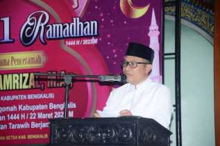 Safari Ramadhan di Mesjid Istiqomah, Wabup Ungkap Pasokan Sembako Selama Ramadhan Mencukupi