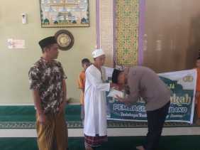 Ipda Riko Sambangi Tokoh Agama di Perhentian Raja Jelang Pemilu 2024