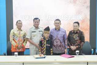 Rayyan Arkan Dhika, Bocah Penari Pacu Jalur yang Menjadi Duta Budaya Indonesia