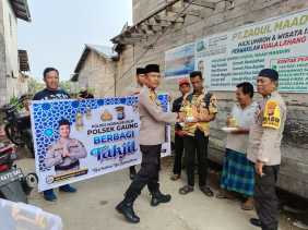 Polsek Gaung Bagikan Takjil Gratis dan Sosialisasikan Pengamanan Ramadhan Jelang Berbuka