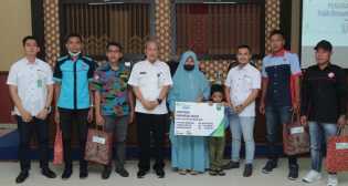 Peringati Hari Buruh, BPJS Ketenagakerjaan Siak Bagikan Peket Sembako dan Santunan Kematian