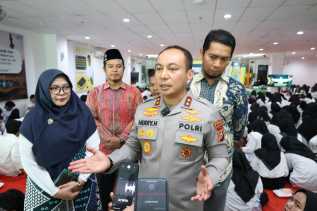 Kapolda Riau Ajak Mahasiswa UMRI Jadi Agen Perubahan dan Pelopor Cinta Lingkungan