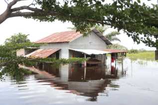 Gubri Minta BPBD Siap Siaga Hadapi Potensi Bencana Banjir di Riau