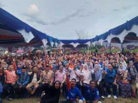 Seribuan Warga Sesaki Kampanye Dialogis Pasangan Agung Nugroho - Markarius Anwar di Kecamatan Kulim