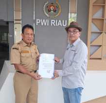 PWI Riau Terima Surat Dukungan Resmi untuk HPN 2025 Dari Pemprov Riau