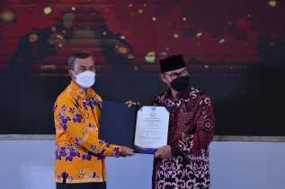 Gubri Raih Penghargaan Manggala Karya Kencana 2022 dari BKKBN RI