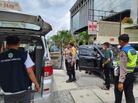 Polisi Temukan Pengemudi Avanza Tak Sadarkan Diri