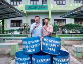 BEM Pertanian UPP Terima Bantuan Tong Sampah dari Bank Riau Kepri Syariah