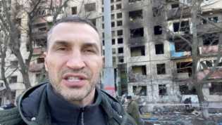 Vitali Klitschko Disambut Tembakan Beruntun Saat Rekam Apartemen Hancur di Kyiv Ibu Kota Ukraina