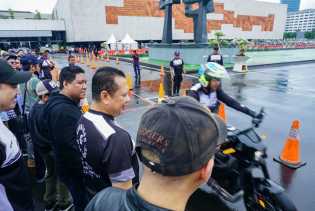 Ketua MPR RI Bamsoet Buka Safety Riding