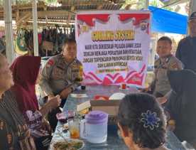 Kanit Binmas dan Bhabinkamtibmas Ingatkan Warga Waspada Pada Politik Uang