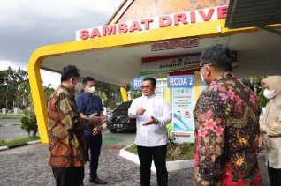 Tahun Ini Bapenda Riau Resmikan Samsat Drive Thru di Pelalawan dan Indragiri Hilir, Bayar Pajak Lebih Mudah