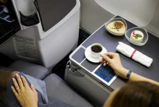 Tiga Makanan yang Harus Dihindari saat Minum Kopi