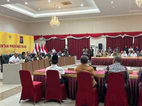 Dikhawatirkan Anarkis, Pemprov Riau Minta Seluruh Pimpinan dan Dewan Hadir Tenangkan Massa Aksi