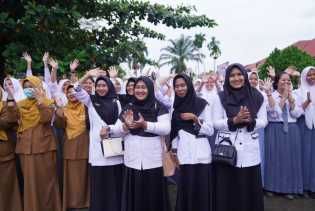 Sebelum Lebaran Gaji Guru Bantu Provinsi di Riau Cair