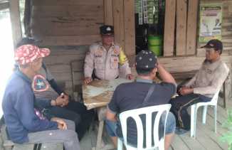 Personel Polsek Tanah Merah Imbau Warga Jaga Ketertiban Menjelang Pilkada Damai 2024