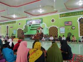 Kapolsek Gaung Hadiri Peringatan Isra Miraj Nabi Muhammad SAW dan Sosialisasikan Pemilu Damai 2024