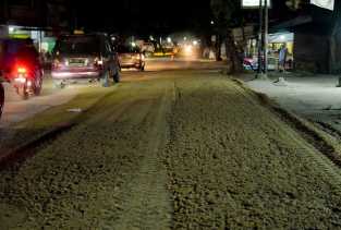 Pemko Pekanbaru Kembali Overlay 3 Jalan Rusak