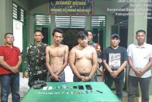 Dua Pria Diduga Pengedar Narkoba di Ringkus Koramil 0321-05/ RM Rohil