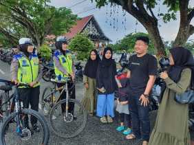 AKBP Asep Sujarwadi: Patroli Bersepeda Polwan Cantik Polres Siak Sosialisasikan Pemilu Damai