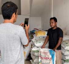Lebih Mudah, Petani Riau Cukup Tunjukkan KTP Untuk Tebus Pupuk Subsidi