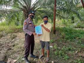 Sosialisasi Karhutla, Polsubsektor Pelalawan Ajak Masyarakat Lindungi Hutan