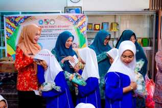 HUT ke-26, DWP Pekanbaru dan TP PKK Gelar Anjangsana ke Lima Panti Asuhan