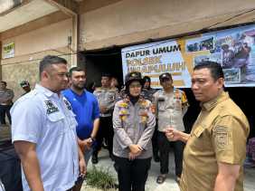 Wawako Pekanbaru Tinjau Lokasi Banjir dan Dapur Umum di Kecamatan Limapuluh