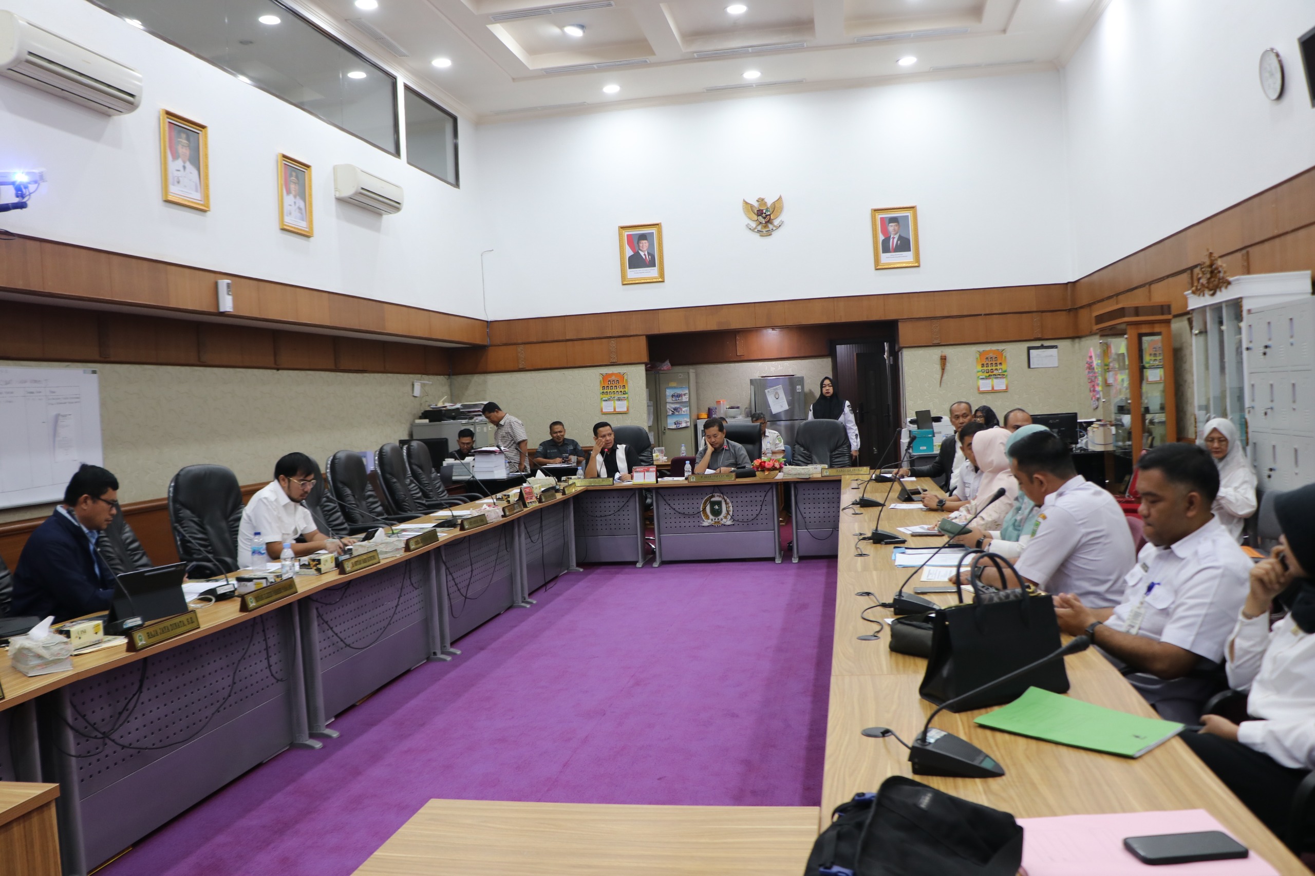 Komisi II DPRD Riau Bahas Finalisasi Renja dengan Disperindagkop dan UKM