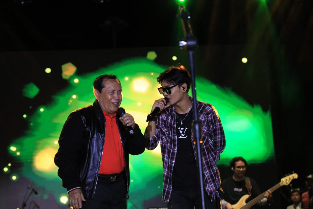 Puncak Perayaan HUT Kabupaten Rokan Hulu ke-25 Meriah Meski Diguyur Hujan