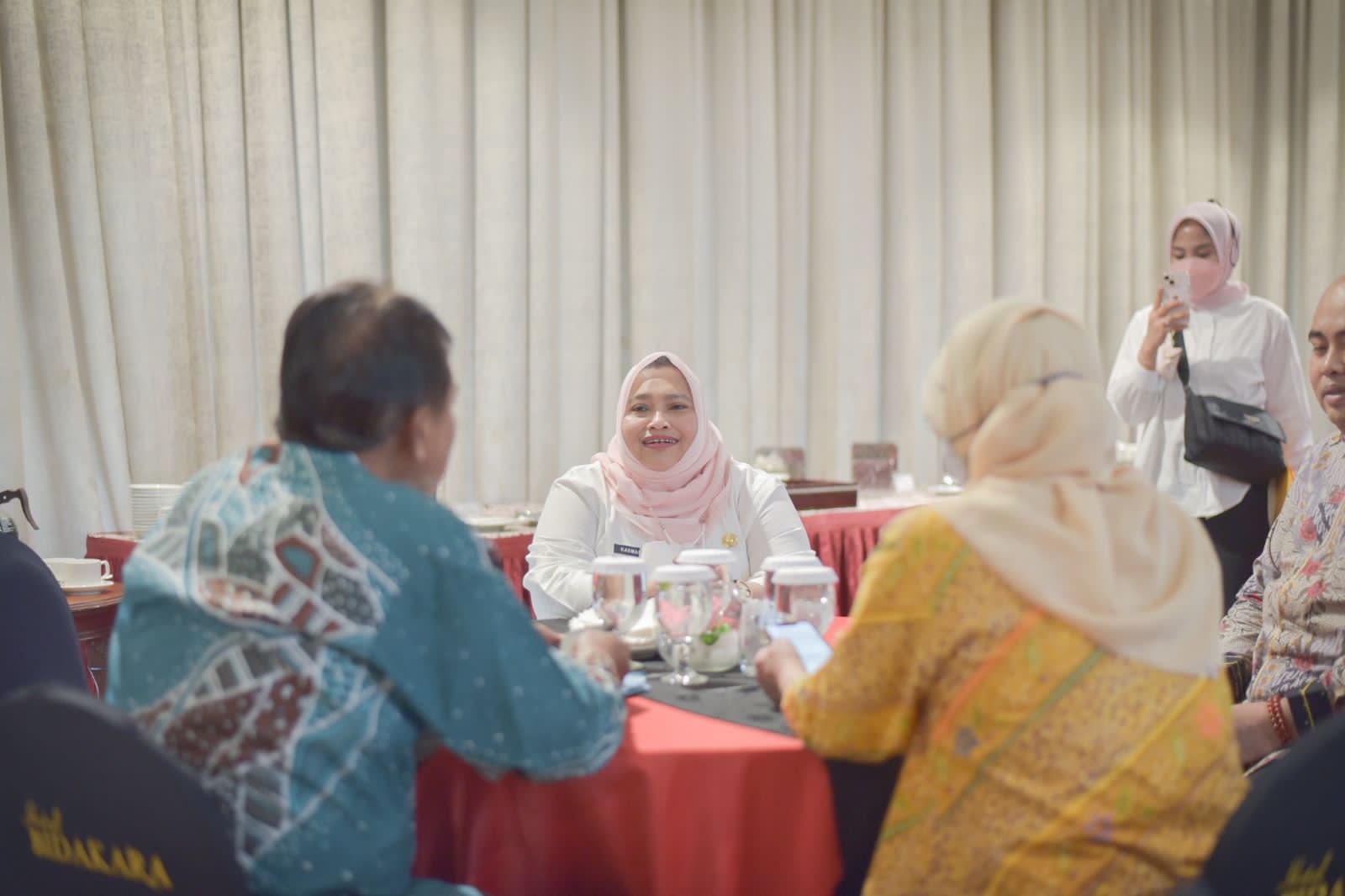 Hadiri Rapat Lintas Sektoral, Bupati Kasmarni Sampaikan RDTR Pulau Rupat Ke Kementerian ATR/BPN. 