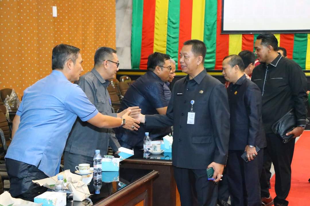 MoU R-APBD Perubahan Pekanbaru 2023 Dipimpin oleh Ketua DPRD Pekanbaru Sabarudi