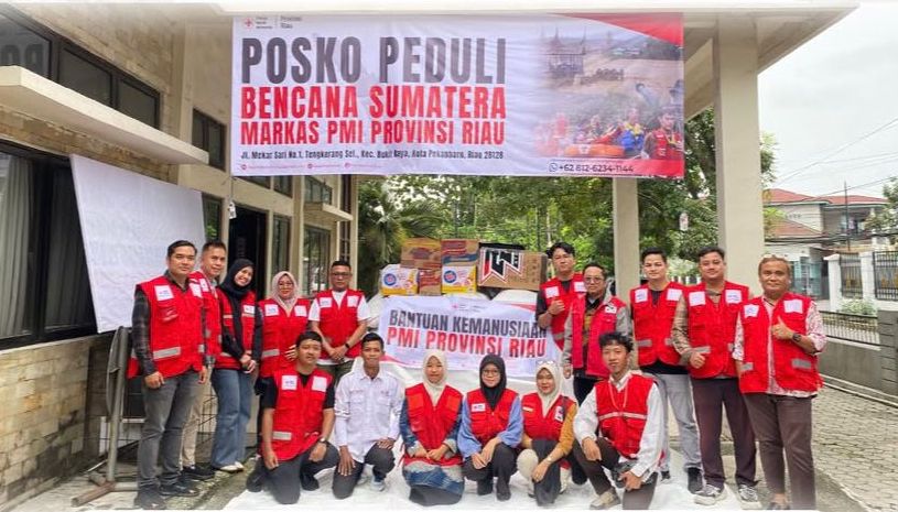 PMI Riau Salurkan Bantuan Kemanusiaan untuk Korban Banjir Bandang dan Longsor di Agam