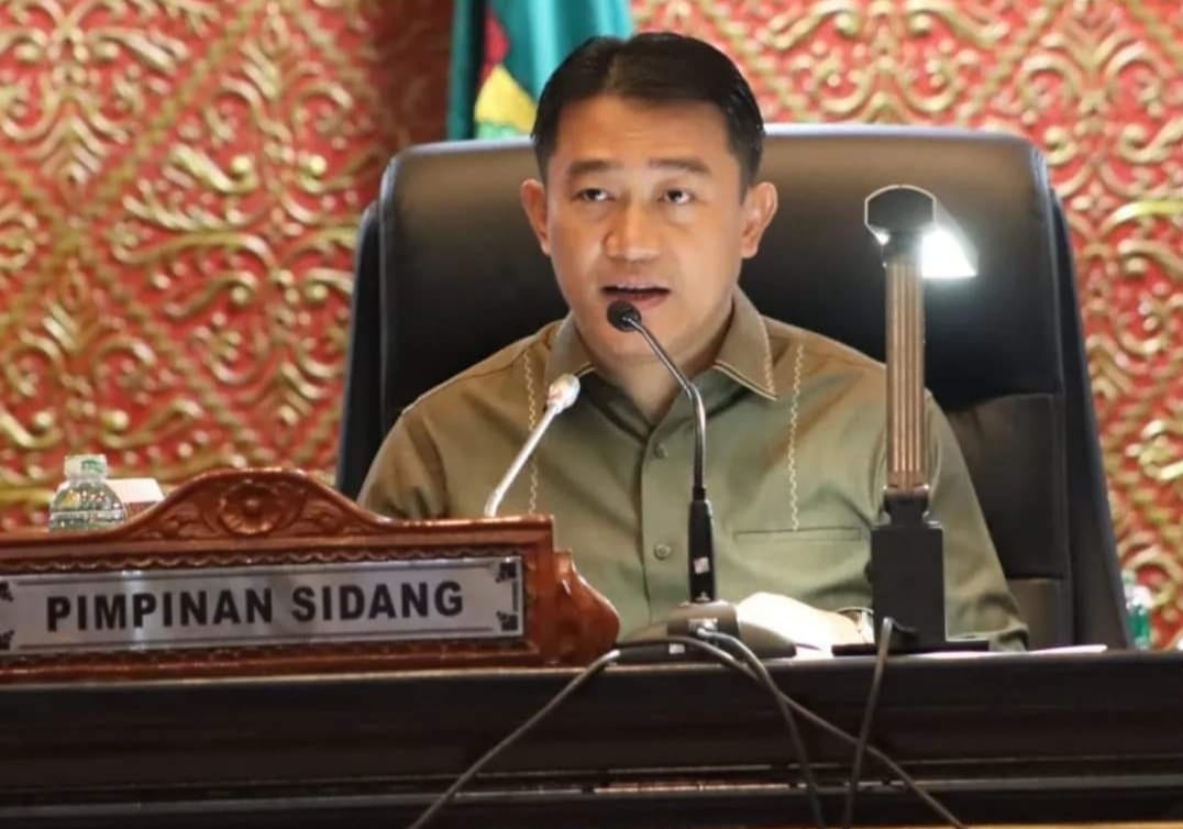 DPRD Riau Serahkan Rekomendasi Pansus LKPj 2023