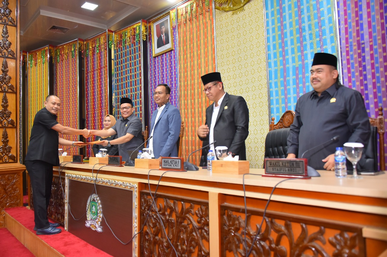 7 Fraksi DPRD Bengkalis Sampaikan Laporan Hasil Reses di Paripurna 