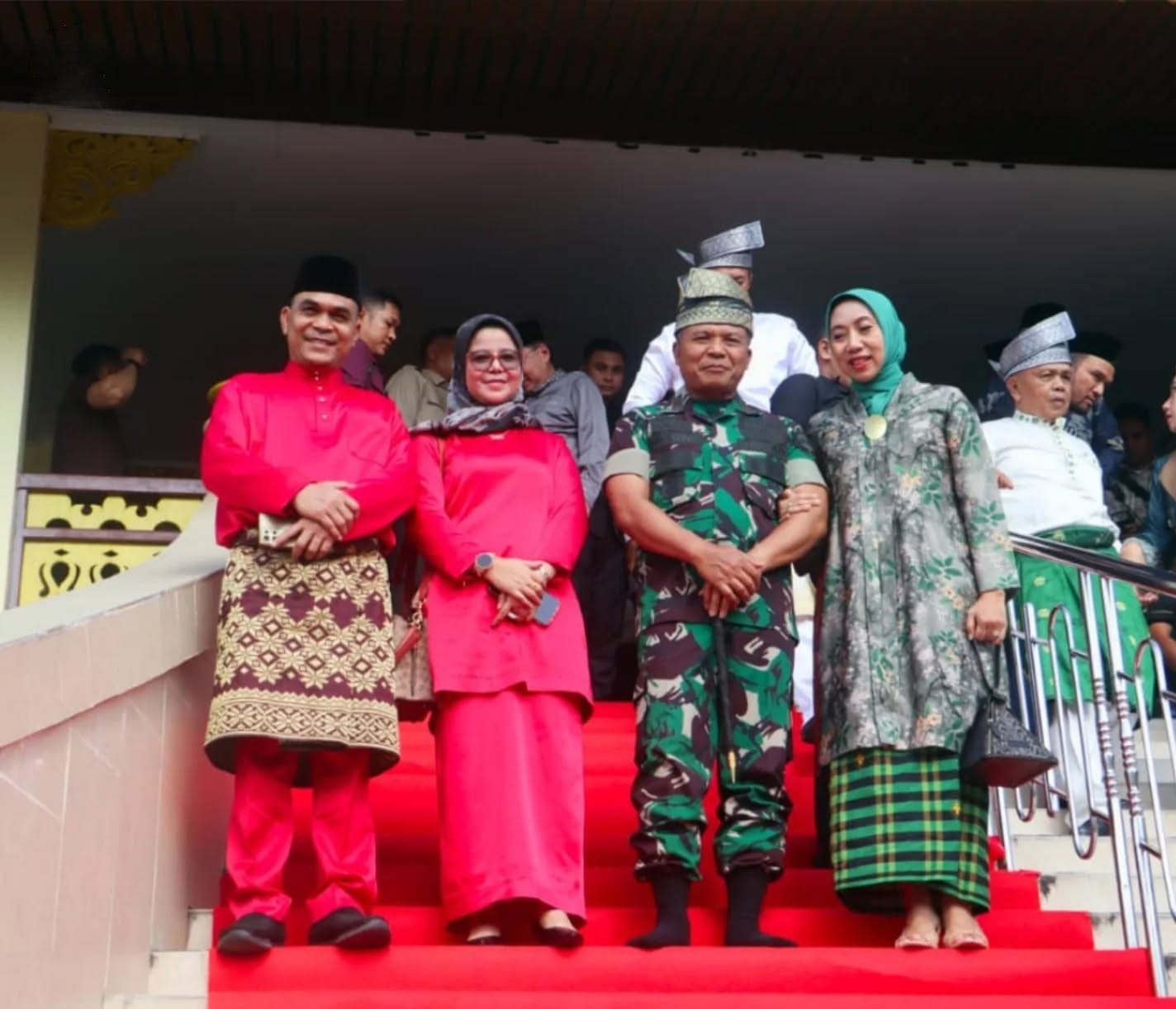 Ketua DPRD Riau Hadiri Tepuk Tepung Tawar Gubernur Riau